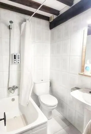 La Casa Del Lavadero En Santillana Santillana del Mar