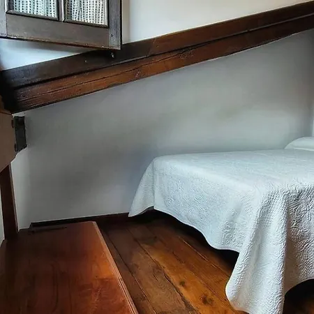 La Casa Del Lavadero En Santillana Santillana del Mar